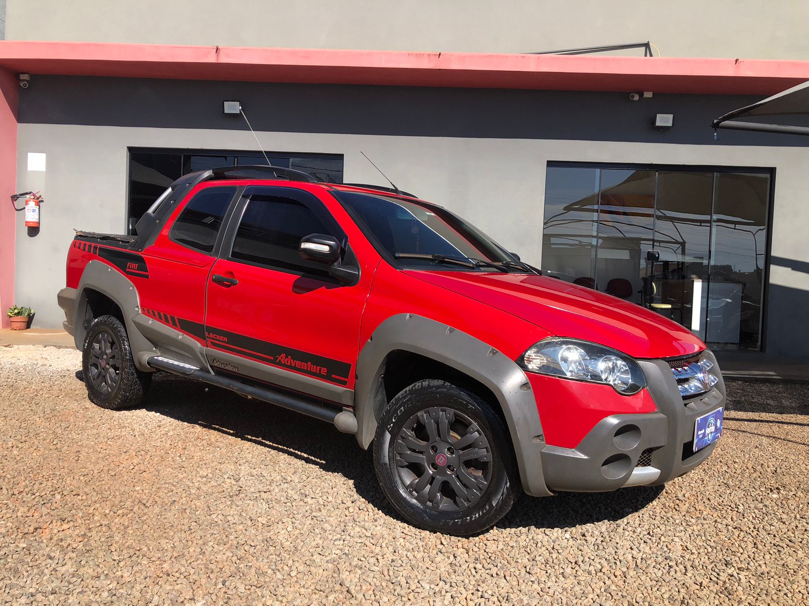 FIAT STRADA ADVENTURE 1.8 CD - LOJA 03 - ITAÍ - SP 