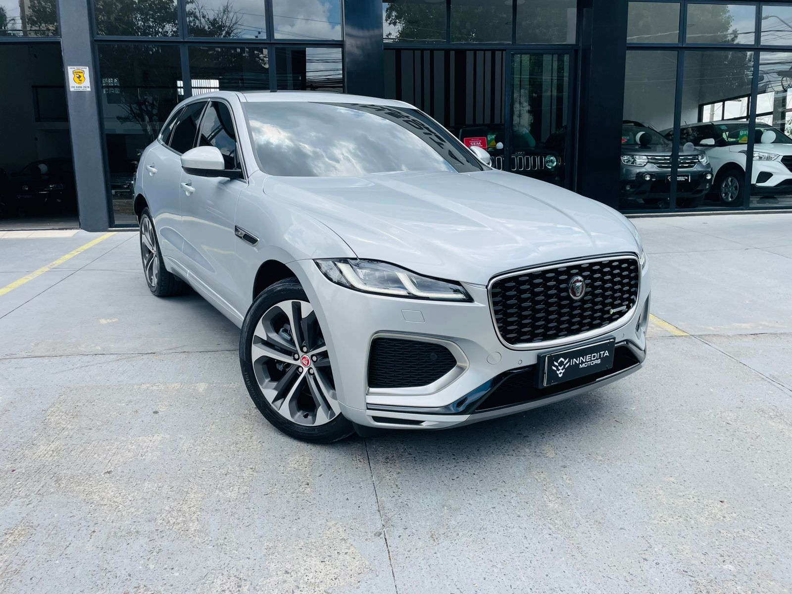 JAGUAR F-PACE DYNAMIC SE 340 CV - LOJA 02 - PRATÂNIA - SP